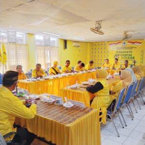 Ketua DPD Partai Golkar Kotabaru Drs. H. Mukhni AF Pimpin Rapat Pleno di Kantor DPD Golkar Kalsel